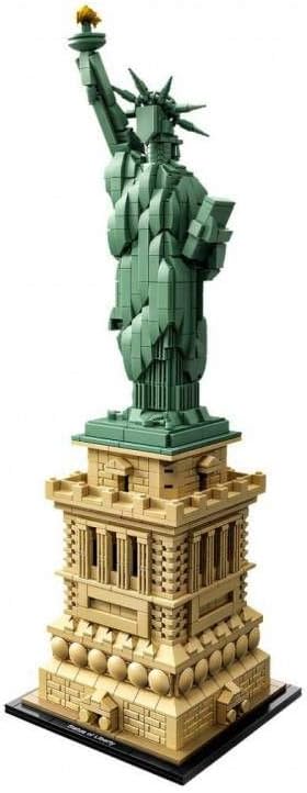LEGO Architecture Statue of Liberty 21042 Model Building Set - Collectible New York City Souvenir, Creative Home Décor or Office Centerpiece, Great Gift Idea for Adults and Teens