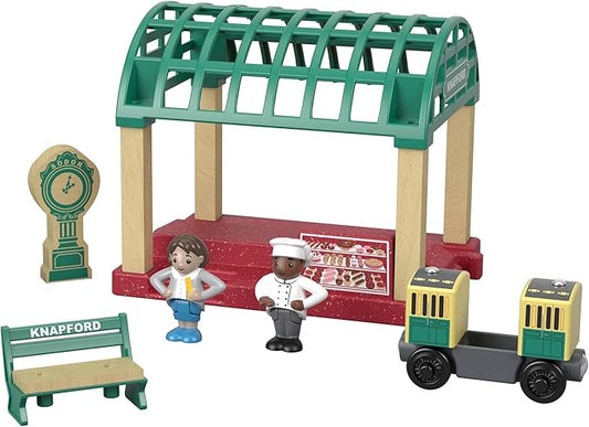 Thomas & Friends Wooden Toy Knapford Train Station Playset with Figures & Passenger Coach for Preschool Pretend Play Kids Ages 3+ Years