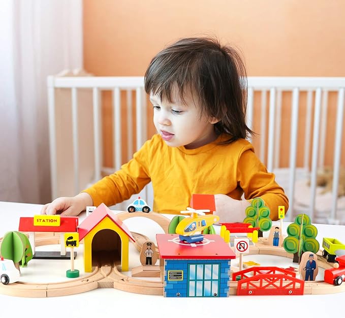 Qilay 69 PCS Wooden Train Set -Premium Wood Train Tracks & Trains Toys for Toddlers 3,4,5 Years Old, Expandable Train Toys Railway Kits for Girls Boys, Fit All Major Bands Train Tracks Set