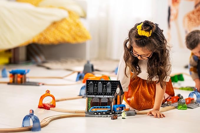 BRIO World – 36007 Smart Tech Sound Spooky Train Station | Kid-Friendly Train Set Accessory | Interactive Sound and Light Effects | Glow-in-The-Dark Feature | Made with FSC-Certified Wood