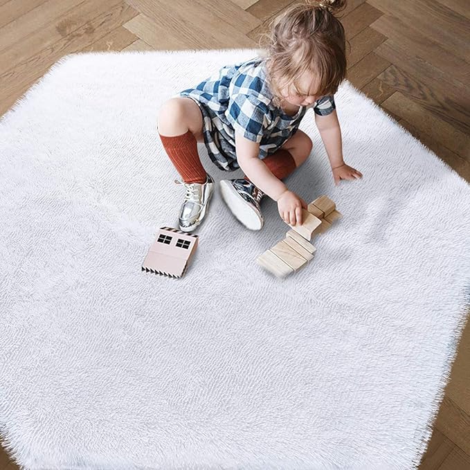 junovo Ultra Soft Rug for Nursery Children Room Baby Room Home Decor Dormitory Hexagon Carpet for Playhouse Princess Tent Kids Play Castle, Diameter 4.6 ft, White