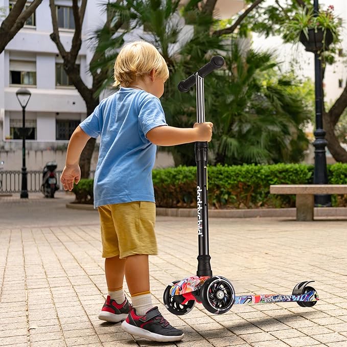 Kids Kick Scooter, 3 Wheeled Scooter for Kids, Child/Toddlers Toy, Adjustable Height, Anti-Slip Deck, Flashing Wheel Lights, for Boys/Girls 3-12 Year Old
