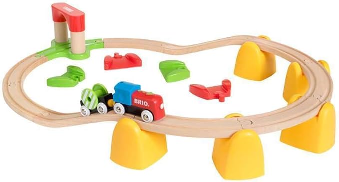 BRIO World 33710 - My First Railway Battery Operated Train Set | 25 Piece Wood Train Set for Toddlers | Inclusive of Accessories and Wooden Tracks | Certified by Forest Stewardship Council