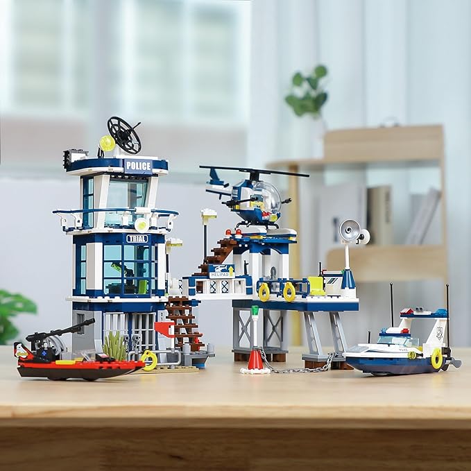 City Police Station STEM Building Sets, Compatible with Lego Military Helicopter Airplane,Boats Ship, Swat Team,Building Kit for Kids, 565 PCS Best Gift for 6-10 Boys