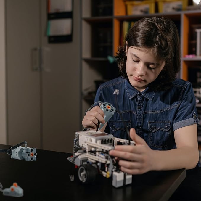 70PCS Power-Function-Motor-Kit Compatible with Technic-Parts,Battery-Remote-Control Receiver Building Block Sets Cars-Train-Accessories Speed Motors Parts