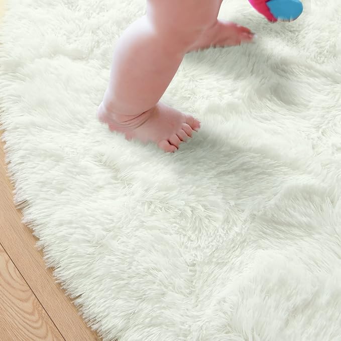 junovo Round Rug 5x5 Feet Fluffy Soft Area Rugs for Kids Girls Room Princess Castle Plush Shaggy Carpet Cute Circle Nursery Rug for Kids Girls Bedroom Baby Room Home Decor Circular Carpet, Creamy