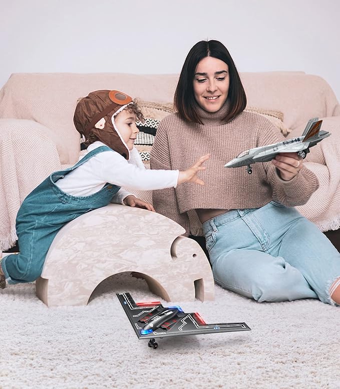 Geyiie Plane Toys for Kids, Diecast Airplane Toys Military Fighter Jet Toys with Led Light, Stealth Bomber Toy Aircraft Flying Toys for Boys Girls Party Favor Gifts, Outdoor Indoor, 2 Pack