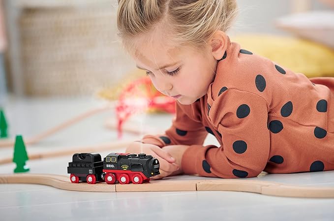 BRIO World Battery-Operated Steaming Train - 3-Piece Motorized Train Engine for Wooden Track with Lights and Kid-Friendly Steam - Interactive Play with Forward/Reverse - for Kids 3 & Up
