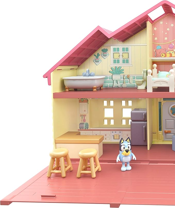 Bluey Mega Bundle Family Home & BBQ Playset – Amazon Exclusive, 4 Figures (Bluey, Bingo, Bandit, Chilli), 13+ Removable Furniture Pieces, Outdoor Patio, Accessories, Imaginative Playset for Kids 3+