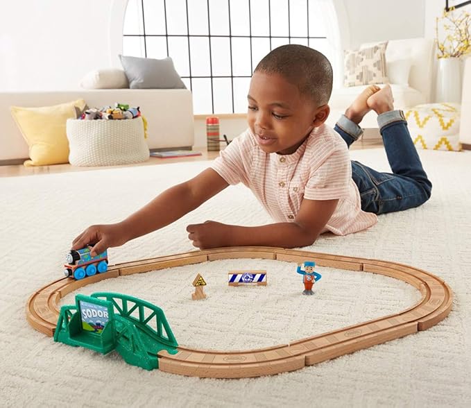 Thomas & Friends Wood, 5-in-1 Builder Set