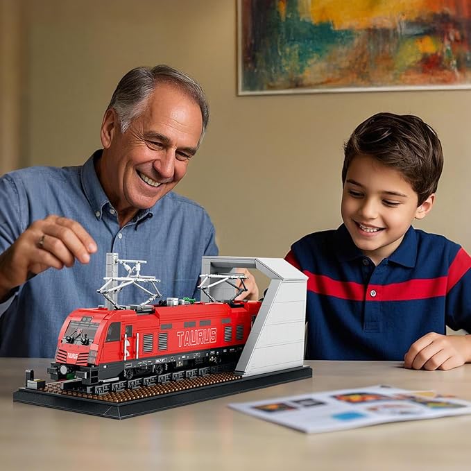 City Train Set with Base,MOC Classic Car Building Block Kit,Retro Taurus Electric Train 66020,Model for Adult Truck Lovers,Gifts for Kids, Boys & Girls Home Décor,1939 PCS
