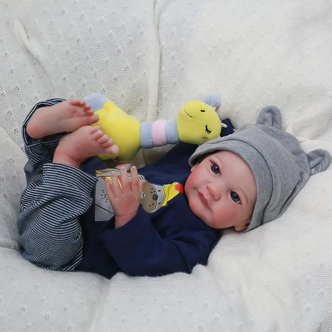 WOOROY Realistic Reborn Baby Dolls Boy - 19 Inch Lifelike Newborn Baby Dolls Handmade Real Life Baby Dolls Reborn Toddler with Soft Cloth Body Gift Toys for Kids Age 3 +