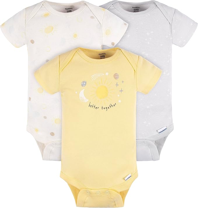 Gerber baby-girls Boys and Girls 12 Piece Layette Gift Set