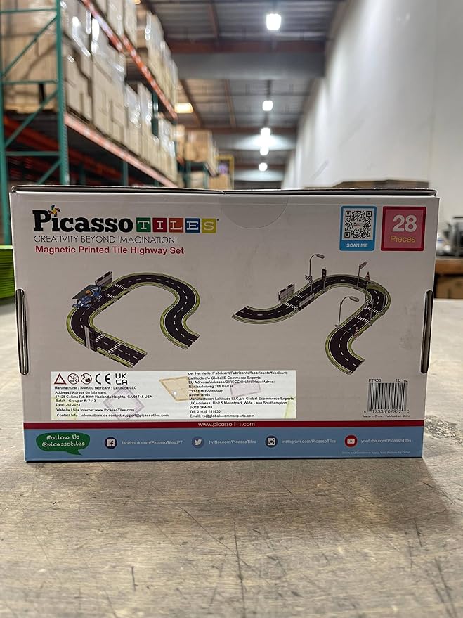 PicassoTiles Magnet Tile Building Block Construction Toy Set Street Sign Traffic Kit Highway Road Race Track with Bumper Barricade Accessory Sticker Education Magnetic Tiles Kids Age 3+ PTR03