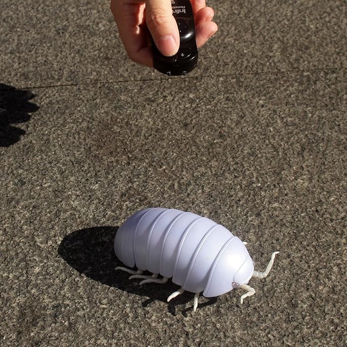Tipmant RC Bug Remote Control Worm Realistic Pillbug Electronic Animal Prank Toy Insect Car Vehicle Kids Birthday Gifts (White)
