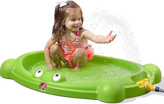 Step2 Water Bug Splash Pad, Kids Water Table & Sand Activity Sensory Playset, Sprinkler & Pool, Summer Outdoor Toys, for Toddlers 1.5+ Years Old