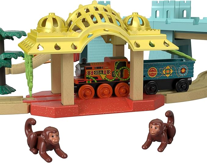 Thomas & Friends Wood Big World Adventures Set with Train Engine, Figures, a Vehicle and Accessories