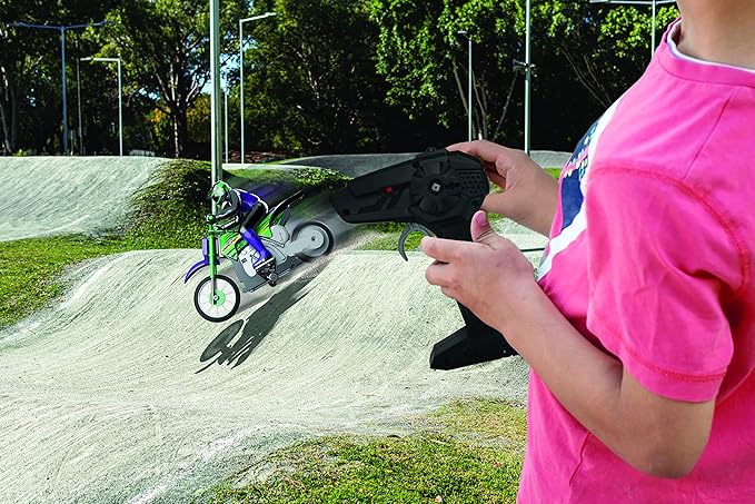 Lexibook RC18, Crosslander radio road motorcycle, up to 12km/h, perfect balance, light effects, crazy skids, fast acceleration, ergonomic remote control, rechargeable