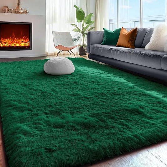 PAGISOFE Dark Green Area Rug for Bedroom, Living Room Aesthetic, Soft Shaggy Fluffy Rugs for Boys Room Kids Nursery Playroom, Plush Indoor Floor Emerald Green Rug Shag Cool Carpet, 4x6 Rug