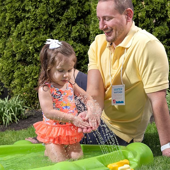 Step2 Water Bug Splash Pad, Kids Water Table & Sand Activity Sensory Playset, Sprinkler & Pool, Summer Outdoor Toys, for Toddlers 1.5+ Years Old