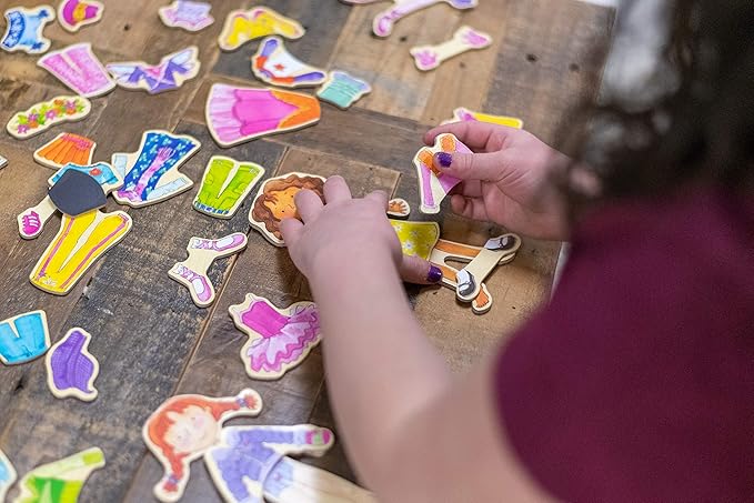 Bendon TS Shure Daisy Girls 40-Piece Wooden Magnetic Dress Up Doll 50463