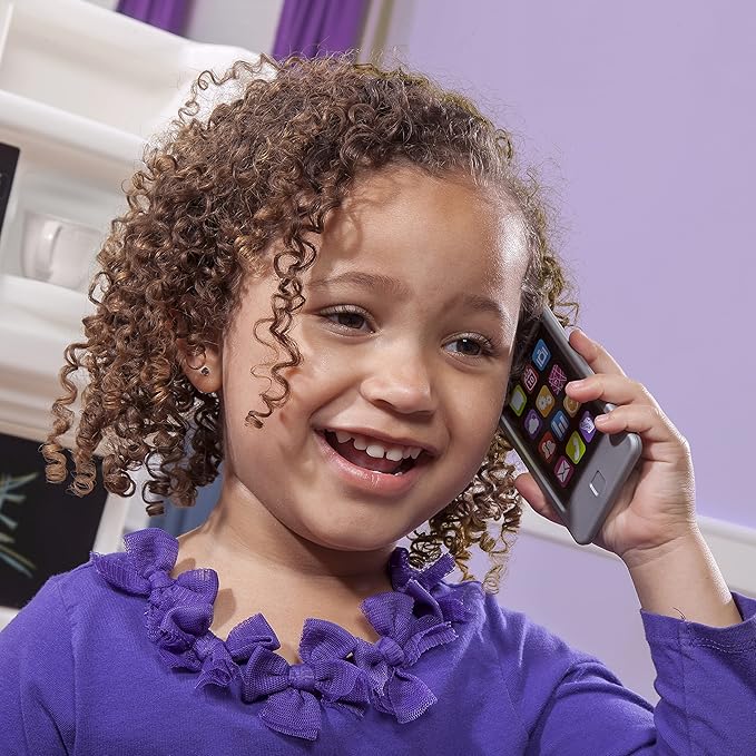 Step2 Great Gourmet Kids Kitchen Playset, Indoor/Outdoor Kitchenette, Interactive Play with Lights and Sounds, Made of Durable Plastic, Includes 33 Piece Toy Accessories, Toddlers 3+ Years Old, Pink